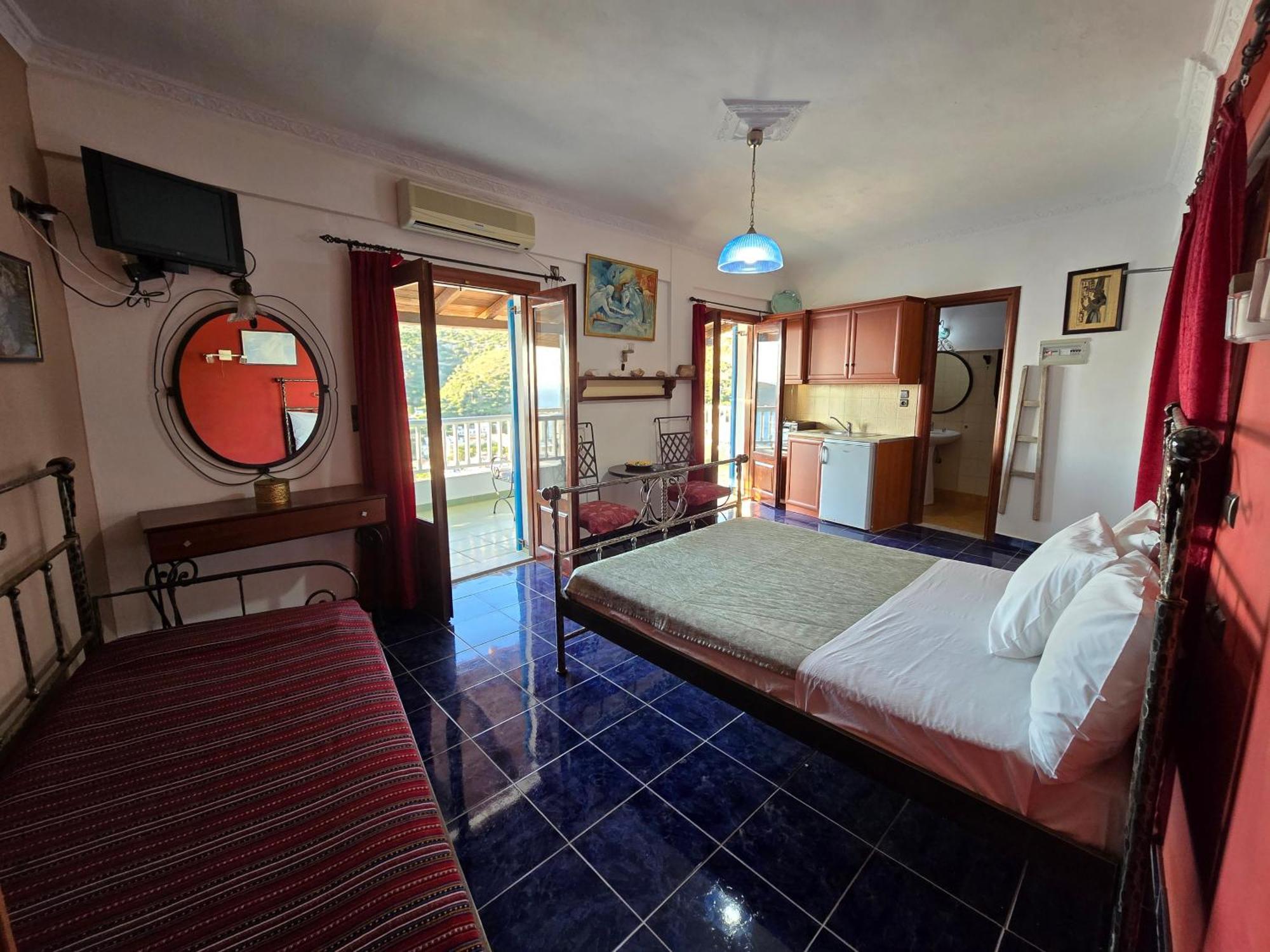 Aglaia Apartments Fournoi 外观 照片